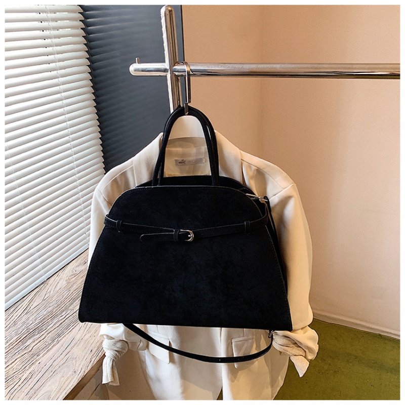 Structured dome-shaped handbag – обзор и цена Structured Handbag Top Handle
