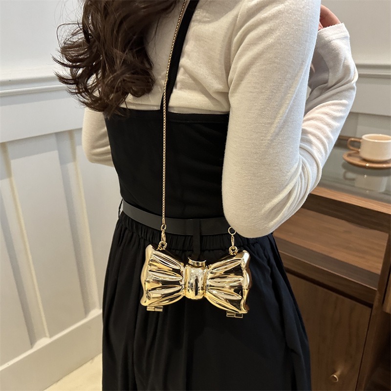 Glossy Gold Metal Bow Shaped M – обзор и цена Luxury Bags Mini