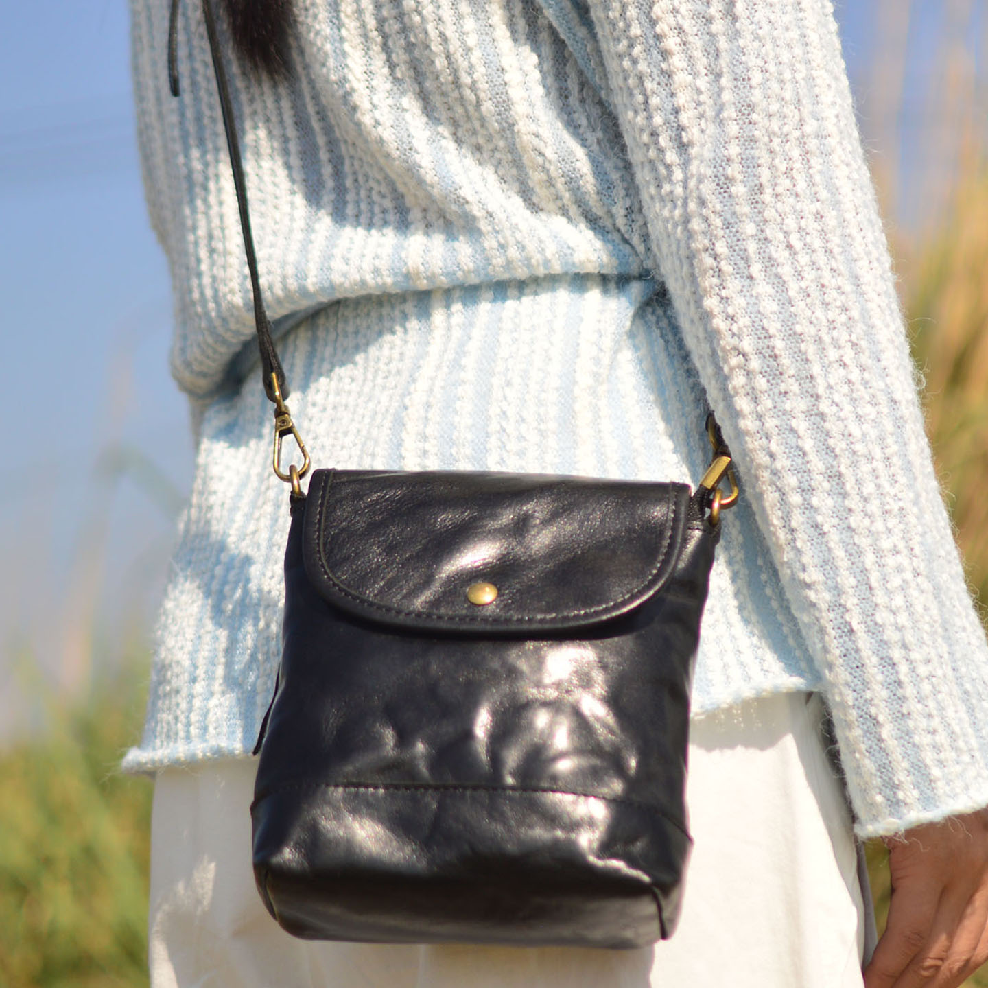 AETOO Leather handbag for wome – обзор и цена Saddle Bag Distressed